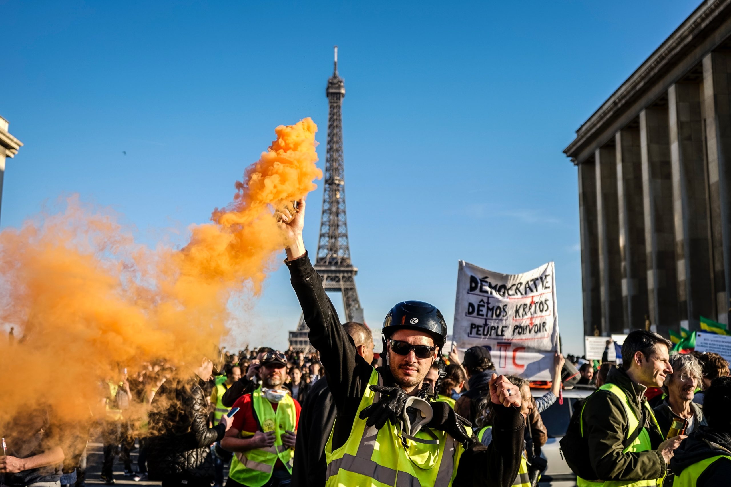 protest_yellow_vest_france_paris Vision of Humanity