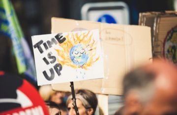 Global warming report threatens the environment, world peace