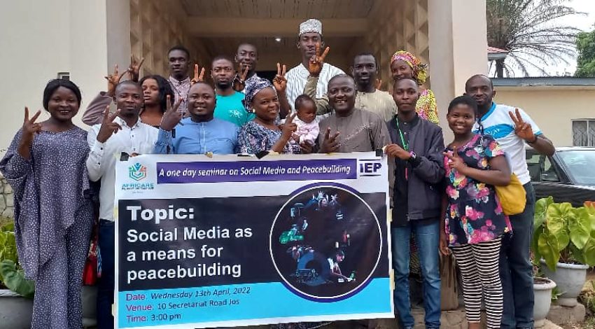 Social media for peacebuilding – IEP Ambassador Series