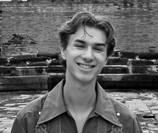 voh-articles-author-box-parker